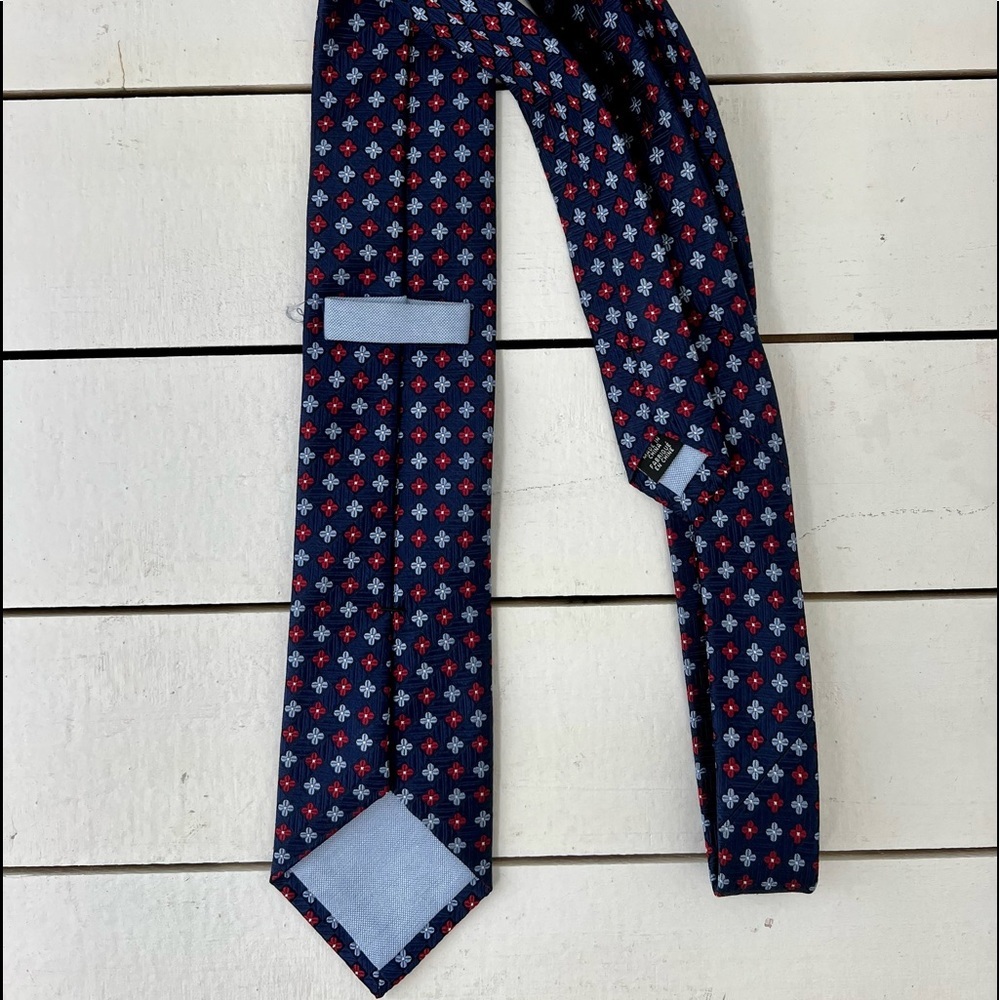 🇺🇸🥰NORDSTROMS RED AND BLUE TIE🇺🇸🥰